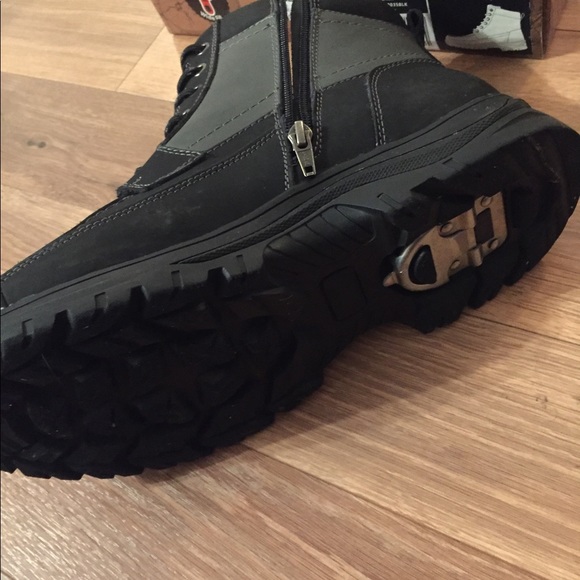 Snow Shoes - Picture 5 of 8